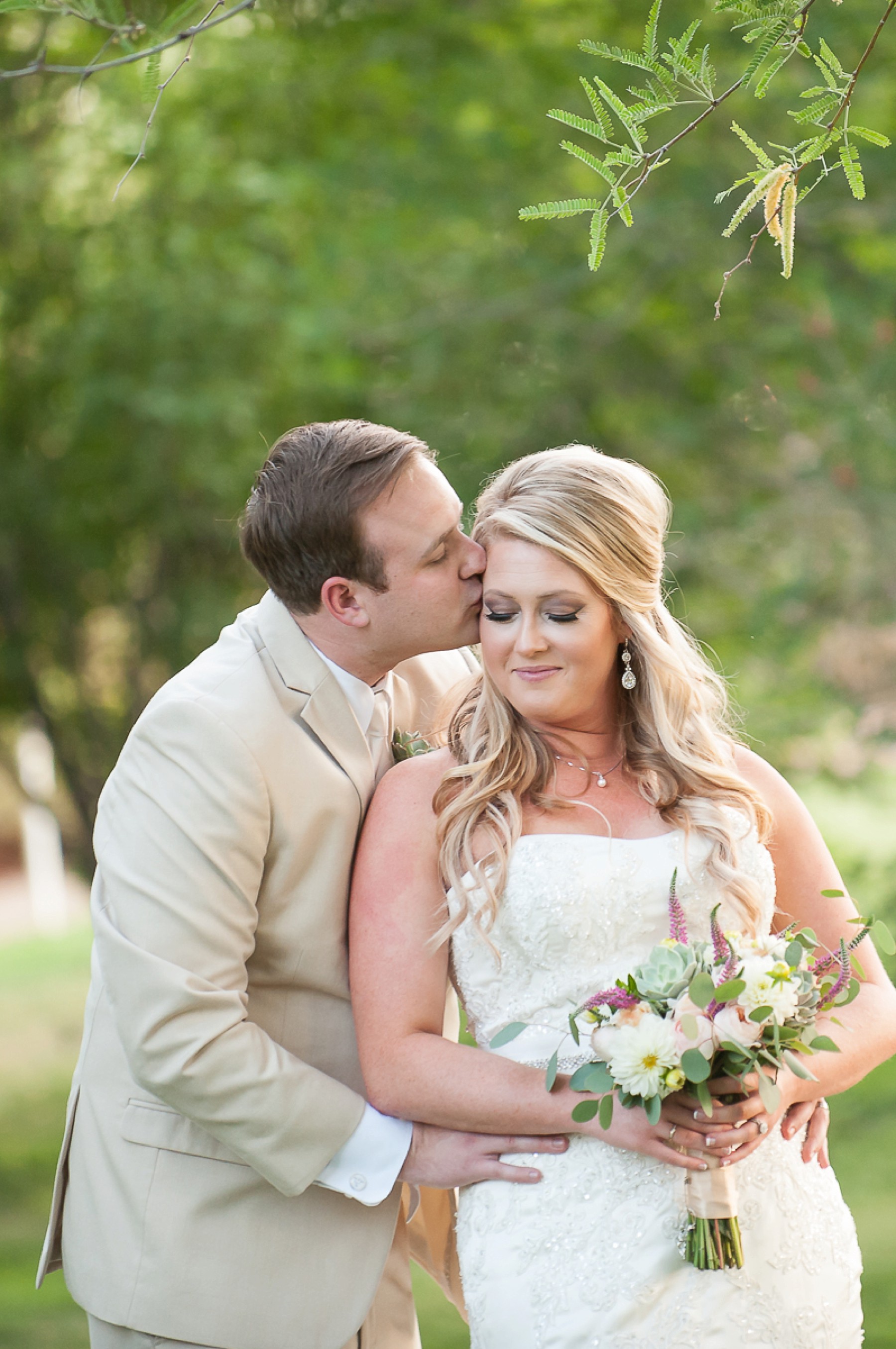 Windmill Winery Wedding Groom Bride Kissing Smiling Phoenix Arizona Photo