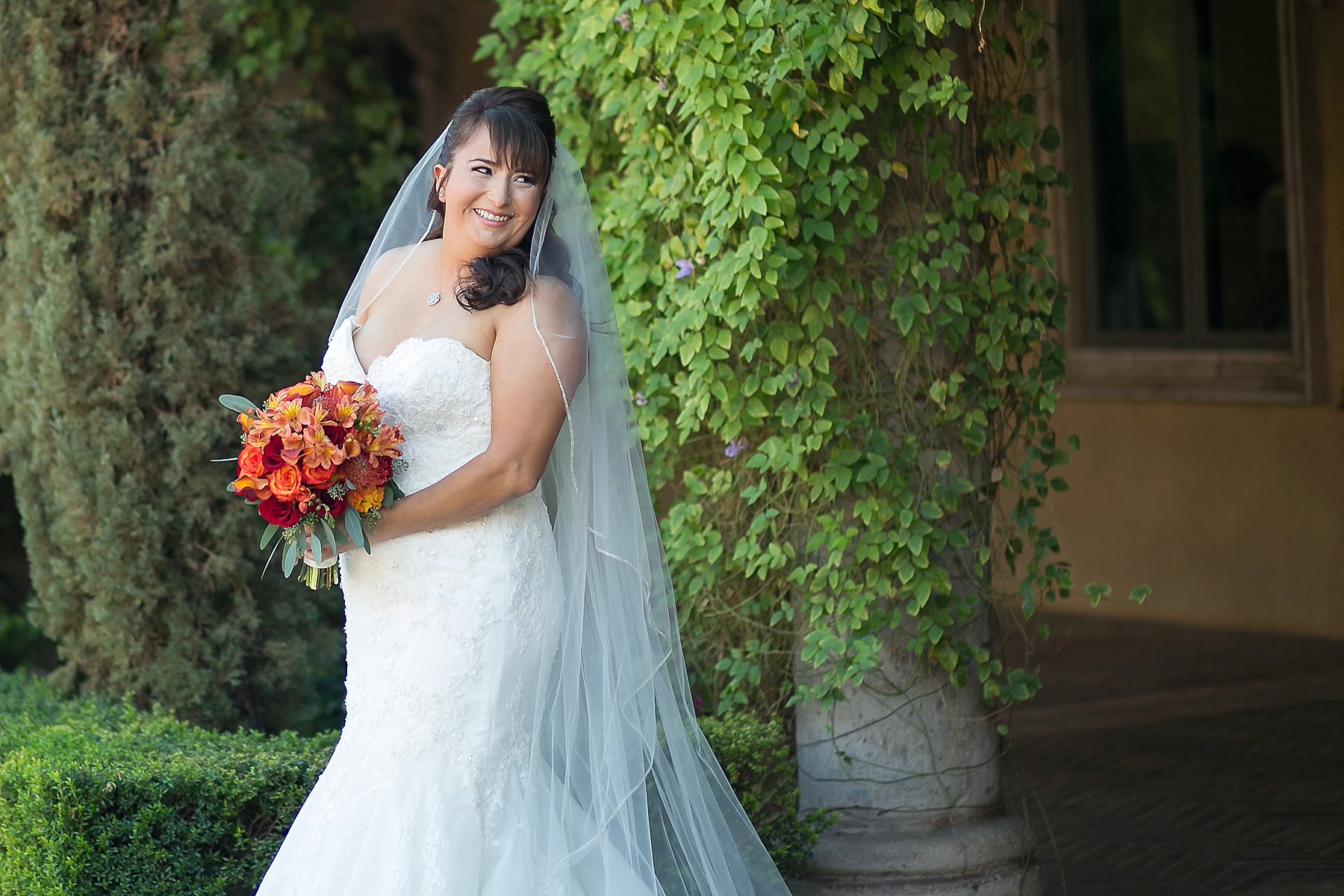 Villa Siena Wedding Bride Flowers Greenery Photo