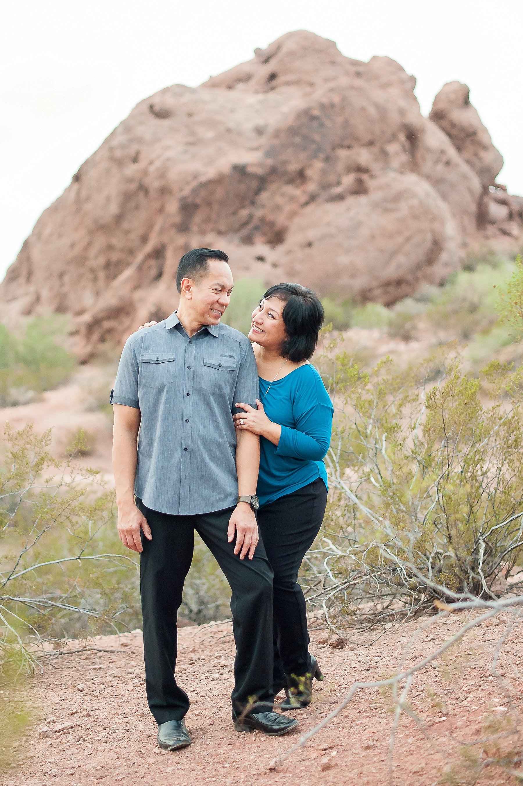 Papago Park Engagement Couple Portrait MountainPhoenix Arizona Photo
