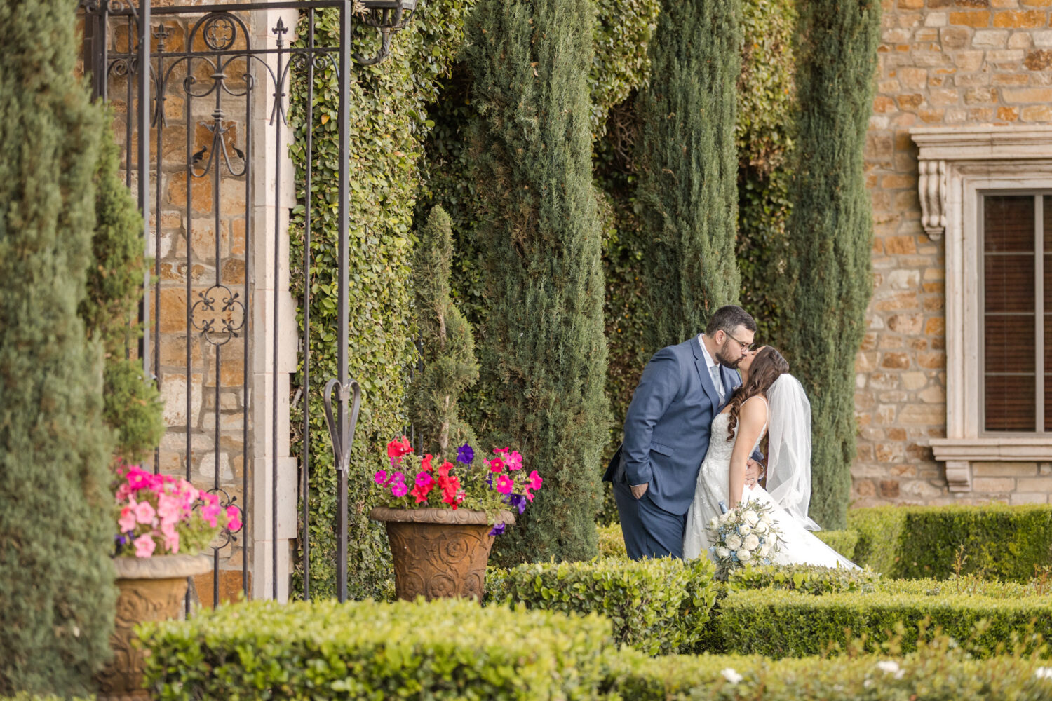 Elegant Spring Wedding Villa Siena Phoenix Wedding Photographer
