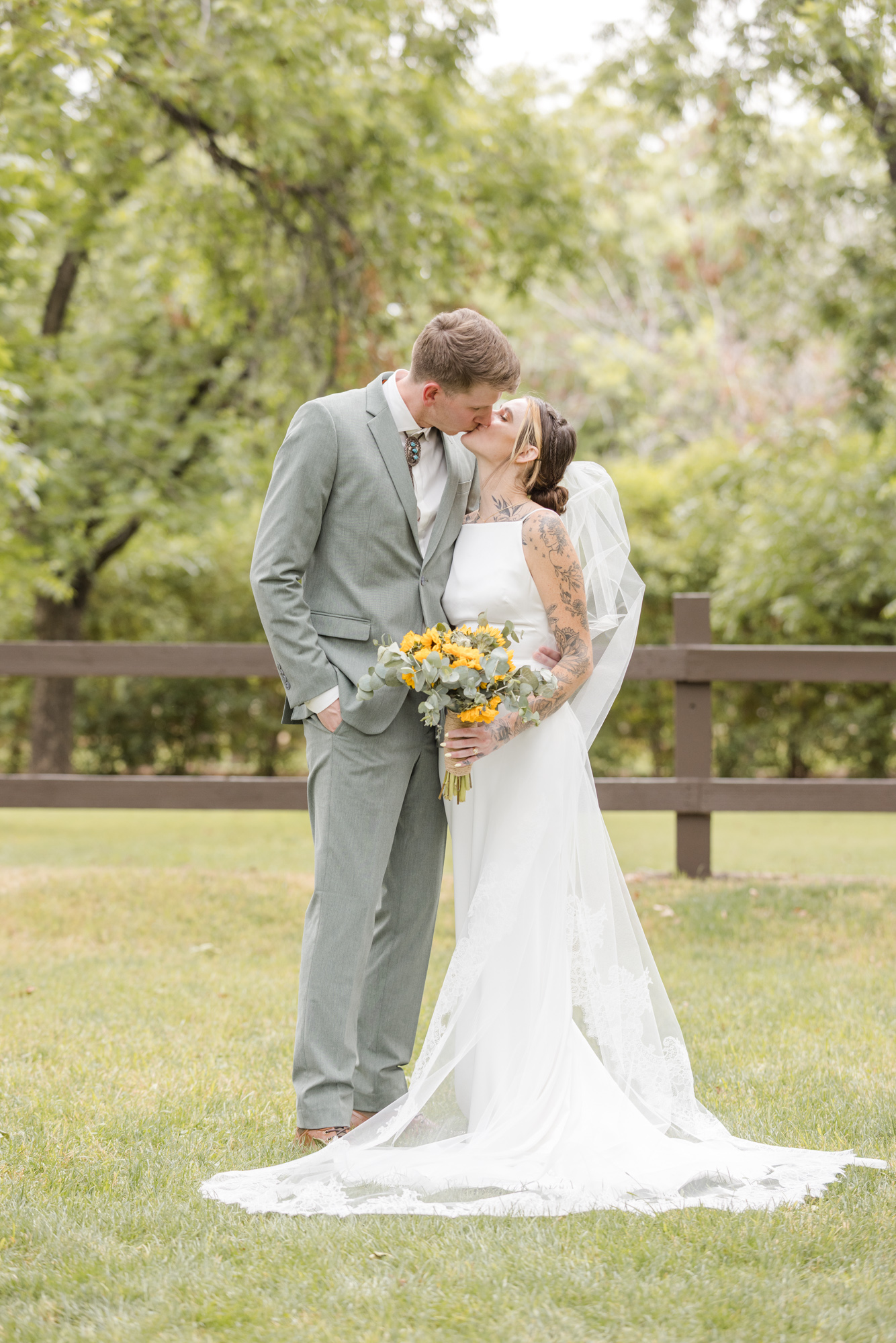 Blissful Charming Wedding Venue at the Grove Phoenix Wedding Photographer