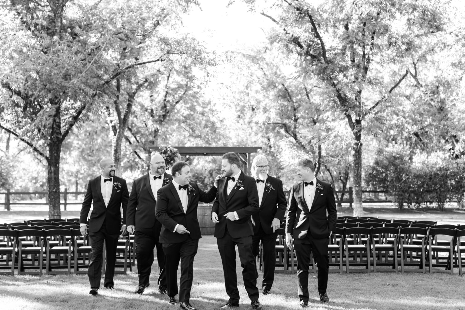 Blissful Intimate Wedding Venue at the Grove Phoenix Wedding Photographer