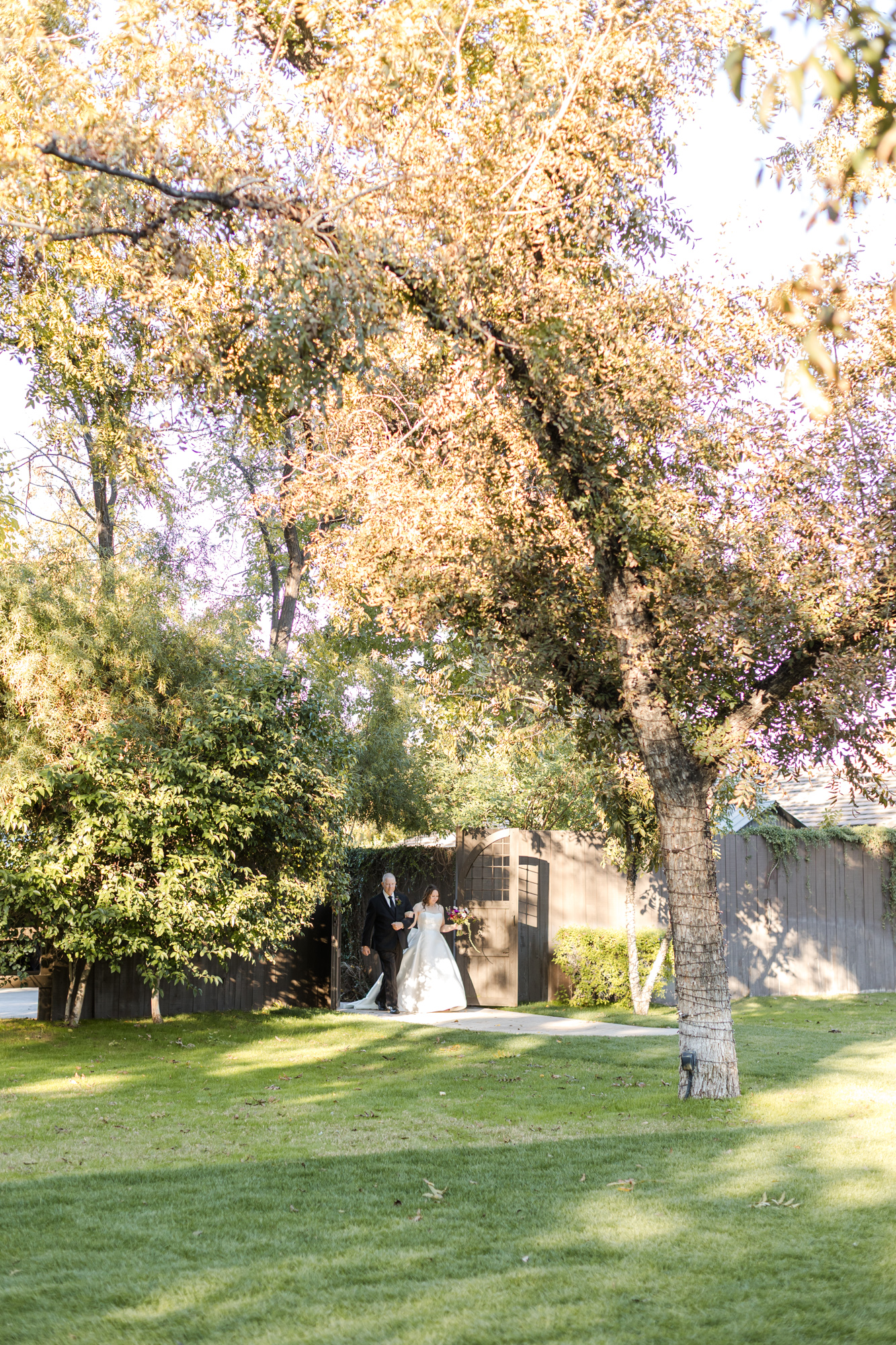 Blissful Intimate Wedding Venue at the Grove Phoenix Wedding Photographer