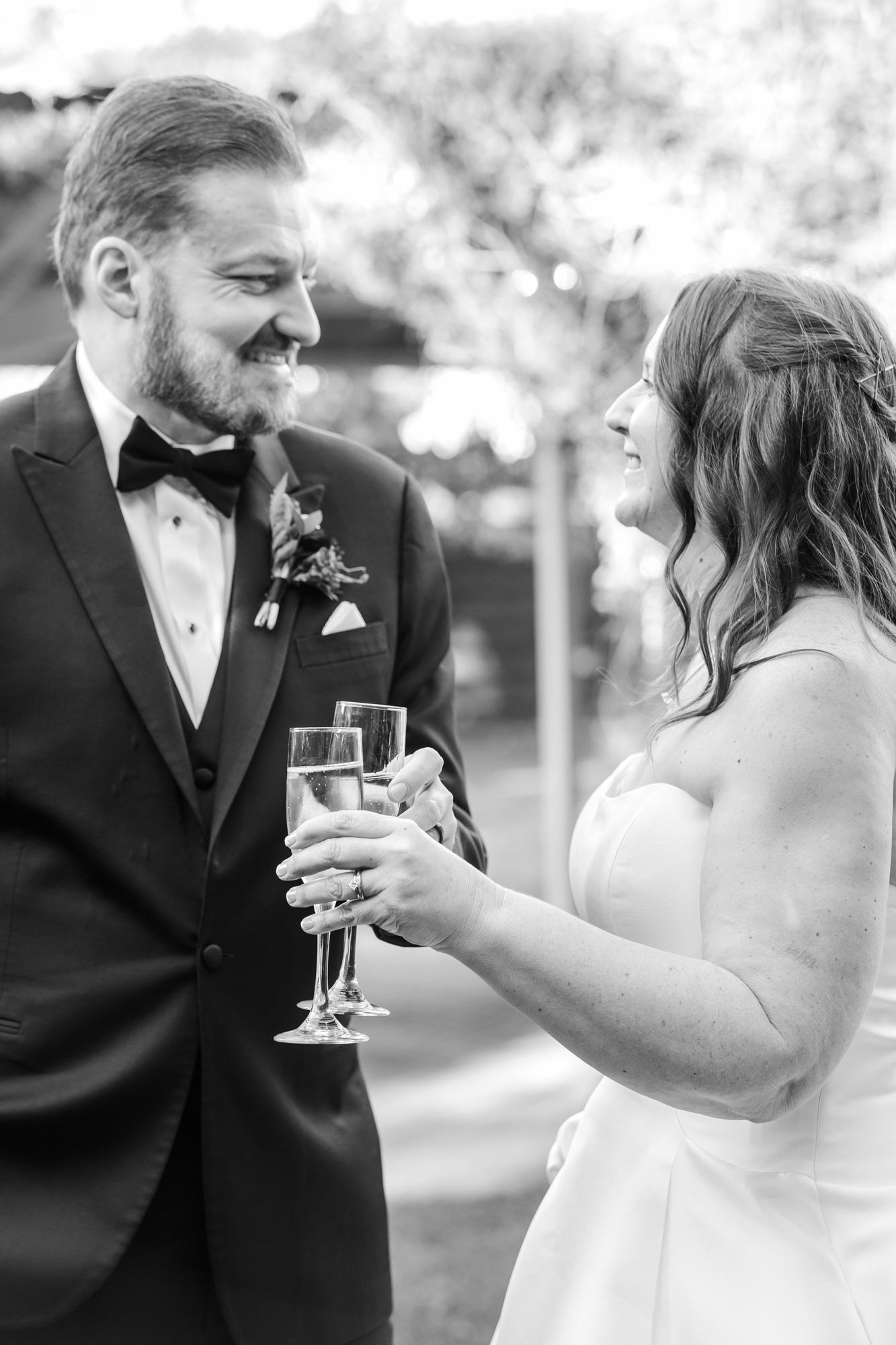 Blissful Intimate Wedding Venue at the Grove Phoenix Wedding Photographer