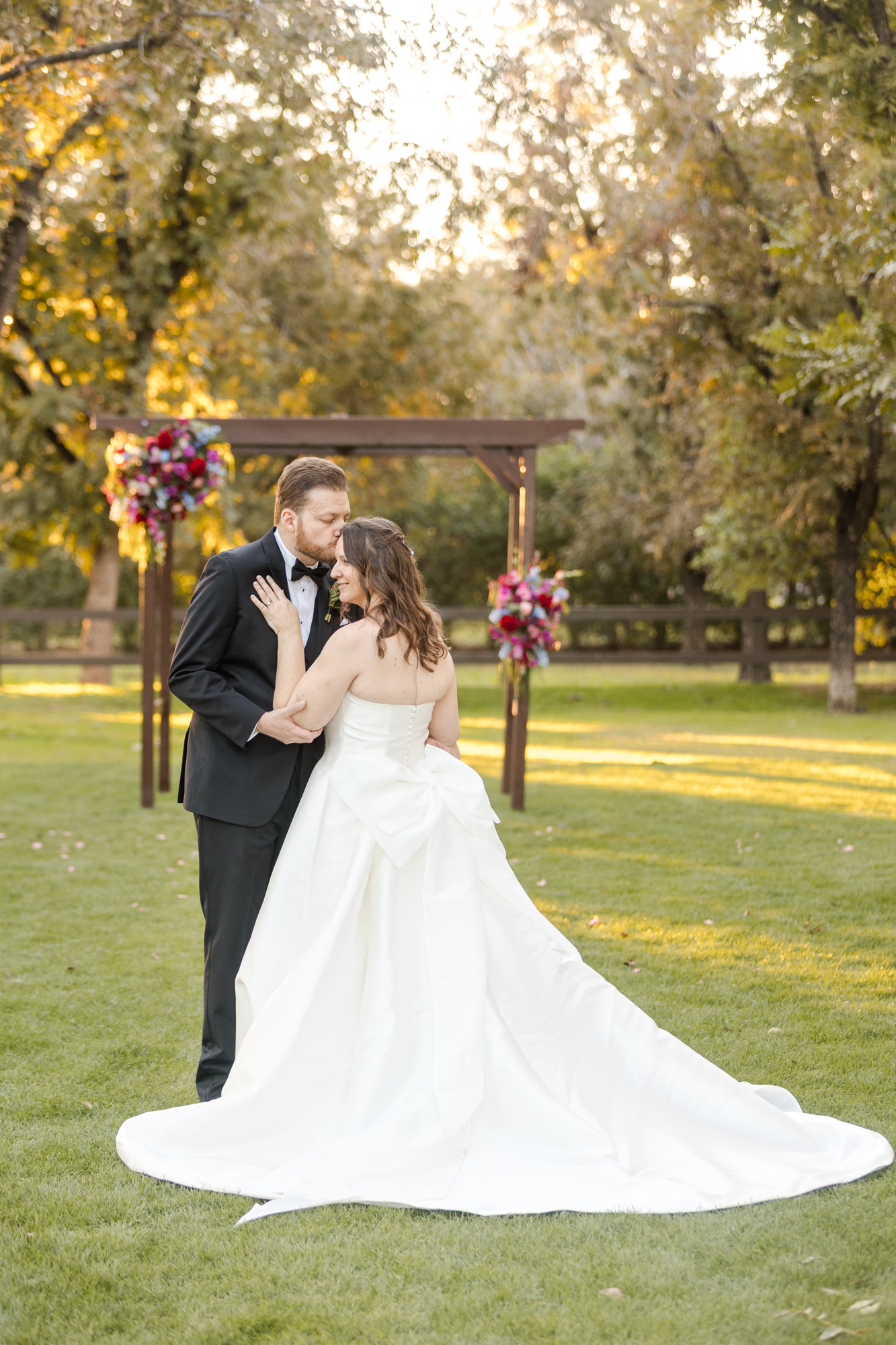 Blissful Intimate Wedding Venue at the Grove Phoenix Wedding Photographer