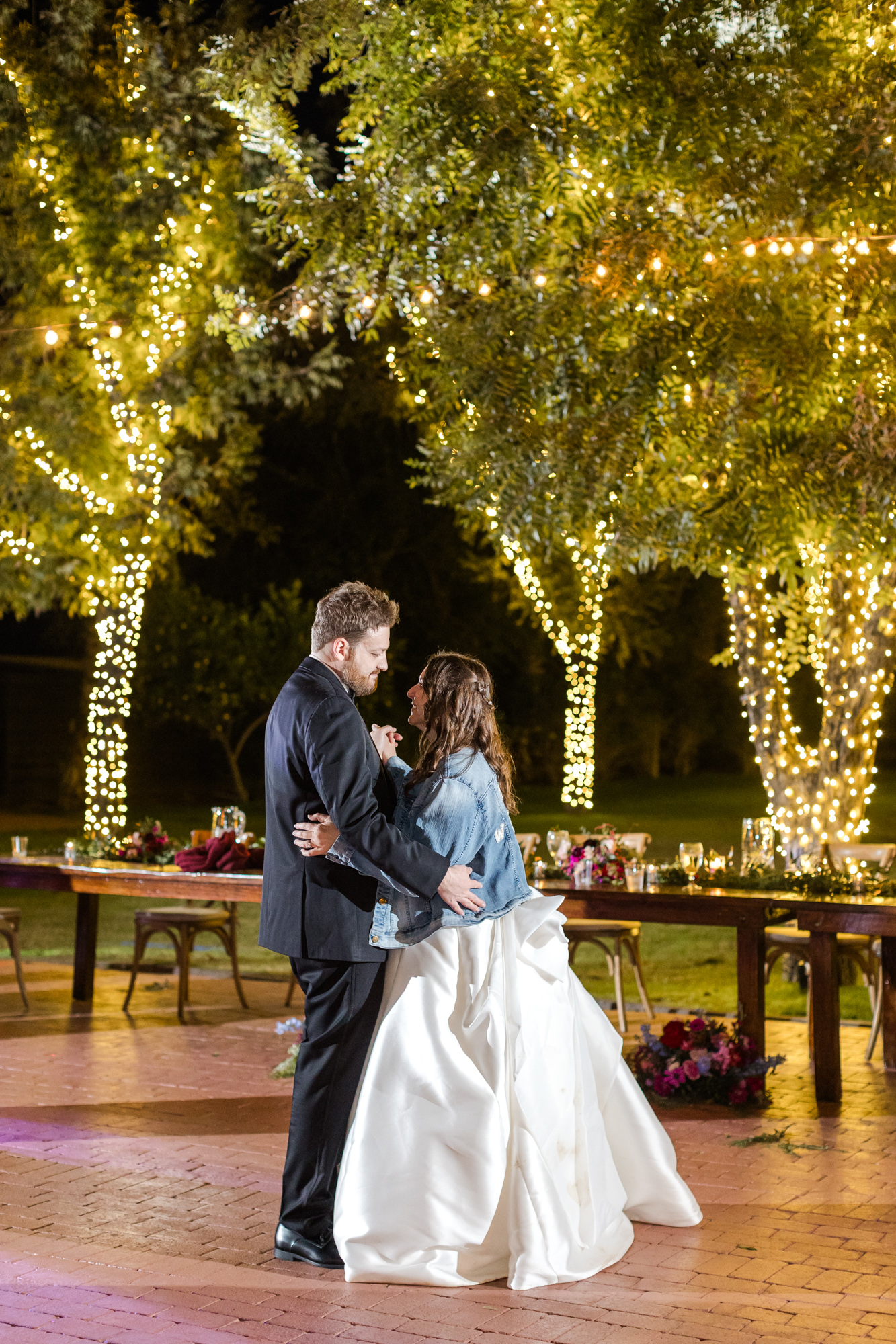 Blissful Intimate Wedding Venue at the Grove Phoenix Wedding Photographer