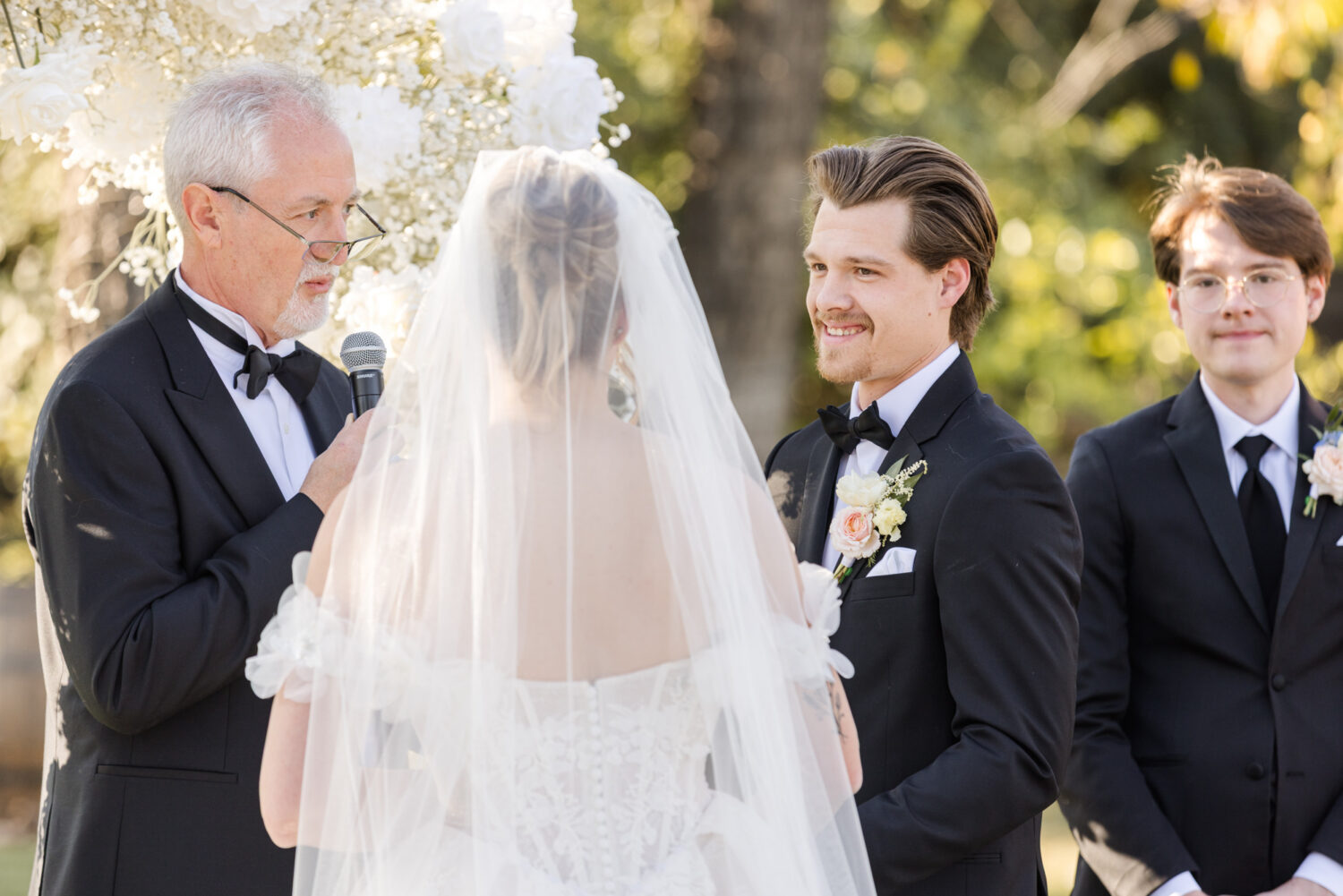 Classy Romantic Wedding Venue at the Grove Phoenix Wedding Photographer