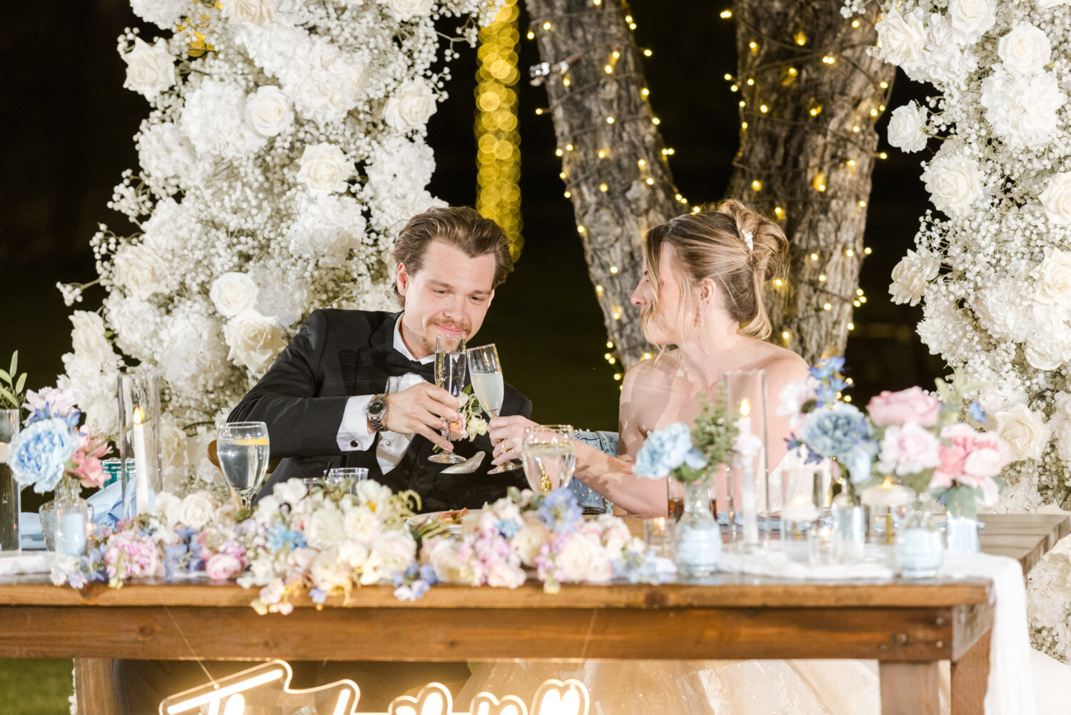 Classy Romantic Wedding Venue at the Grove Phoenix Wedding Photographer