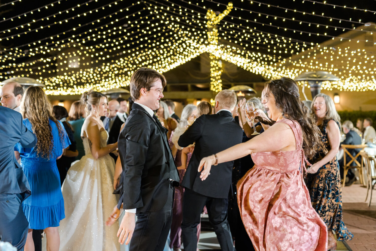Classy Romantic Wedding Venue at the Grove Phoenix Wedding Photographer