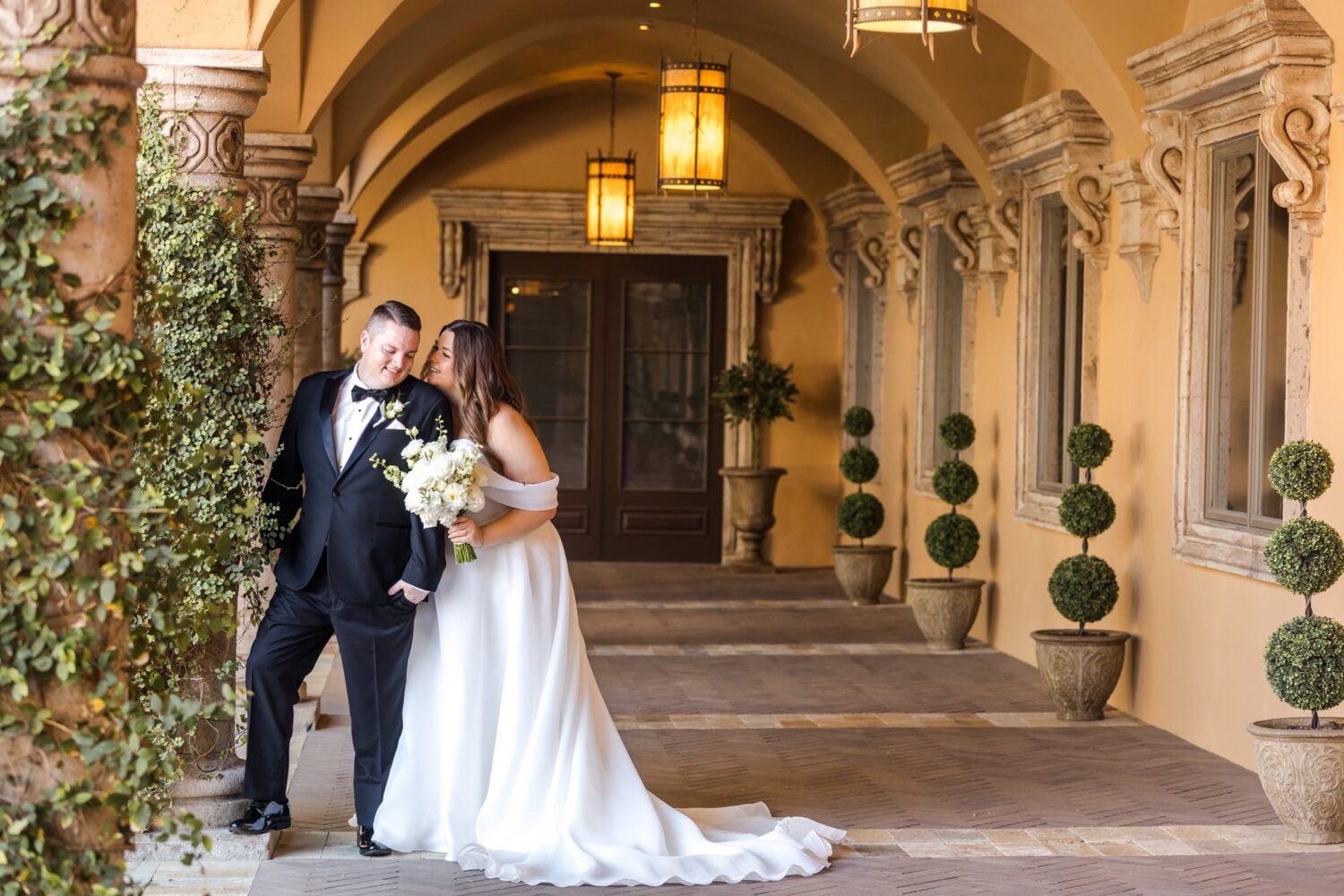 Effortless Elegant Wedding Villa Siena Phoenix Wedding Photographer
